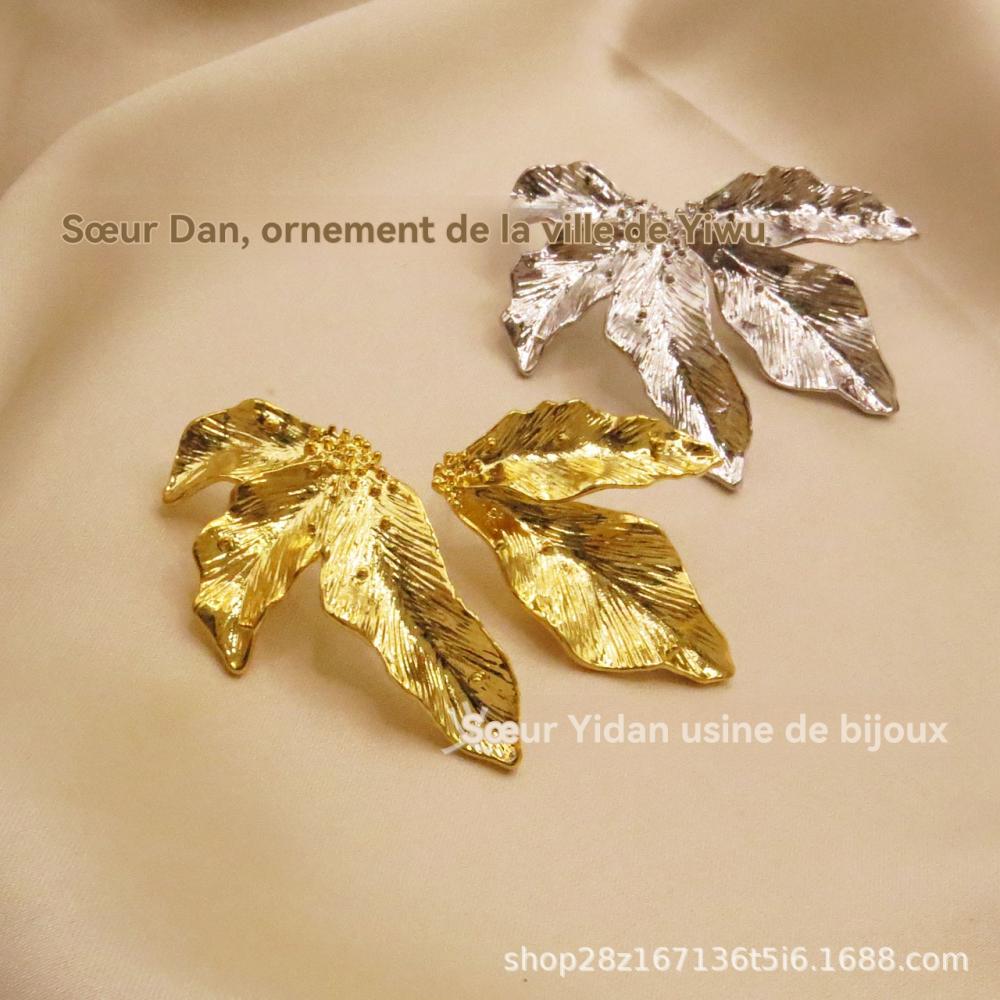 Bijoux Délicats | Boucles D’Oreilles Feuilles Avec Perles  |  Femme Bijoux Bijoux Délicats